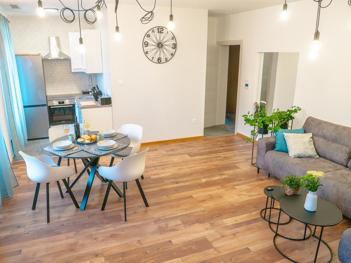 Apartmani Dora & Luka Rijeka Ngoại thất bức ảnh